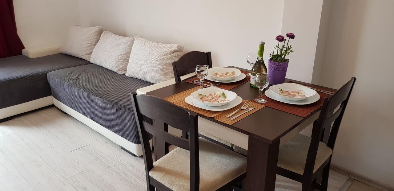 Family Aparthotel Vintegra Burgas Extérieur photo