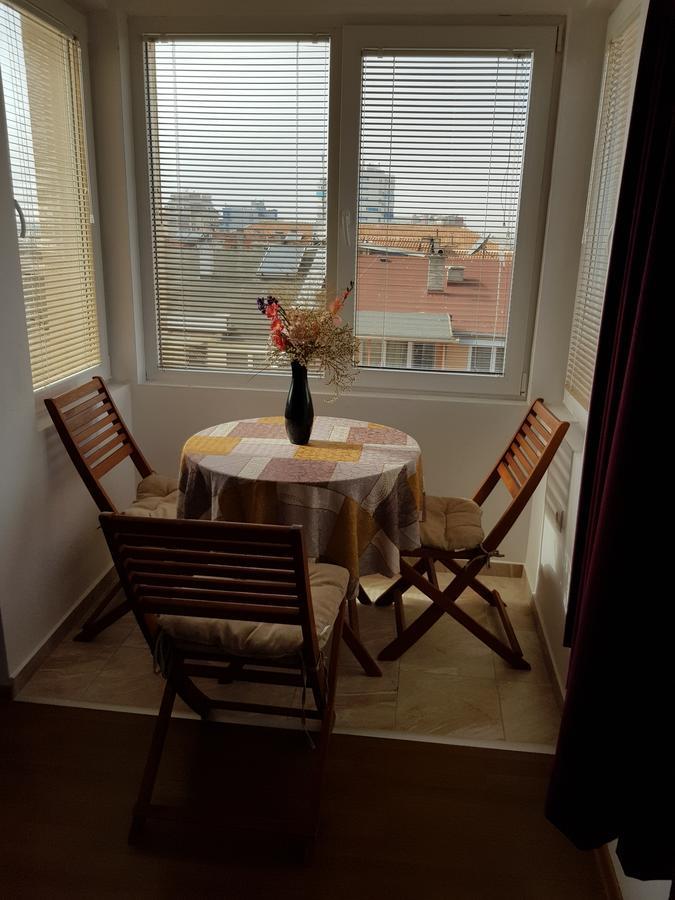 Family Aparthotel Vintegra Burgas Extérieur photo