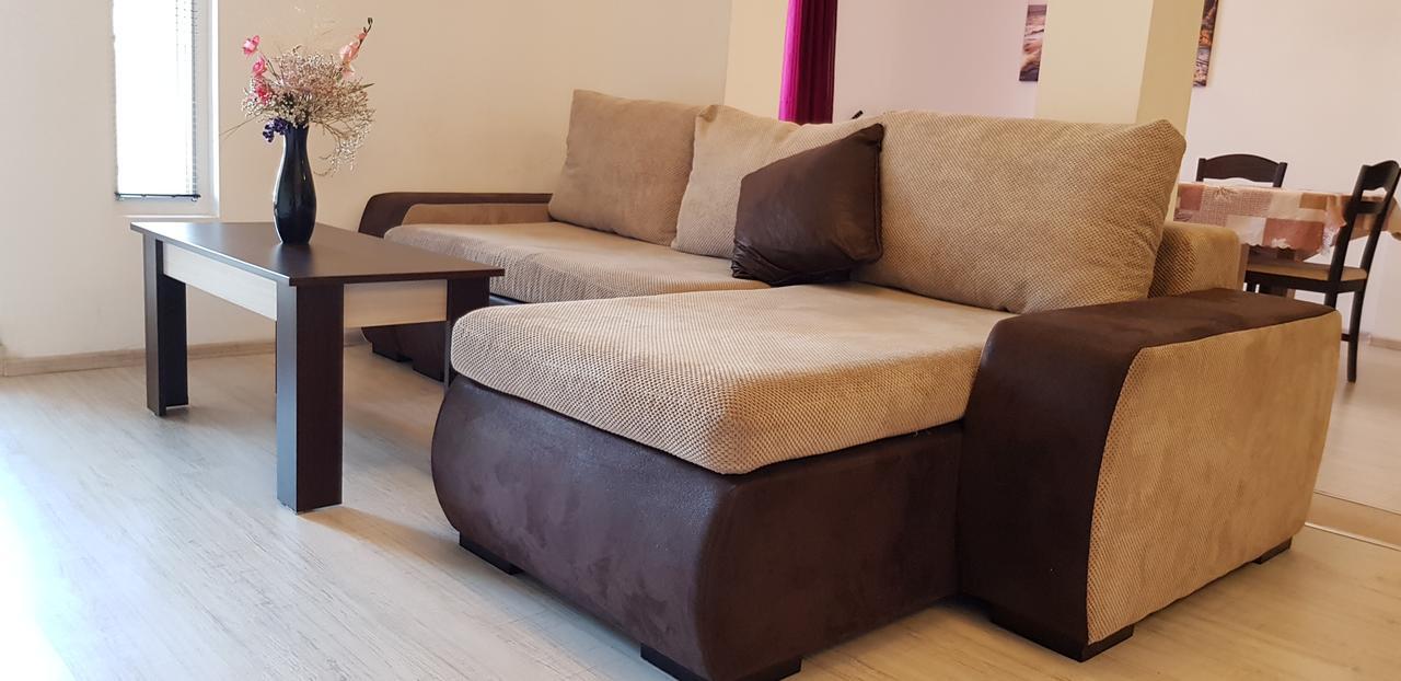 Family Aparthotel Vintegra Burgas Extérieur photo