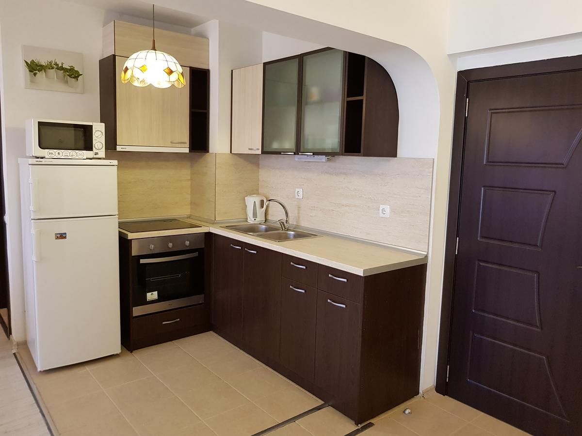 Family Aparthotel Vintegra Burgas Extérieur photo