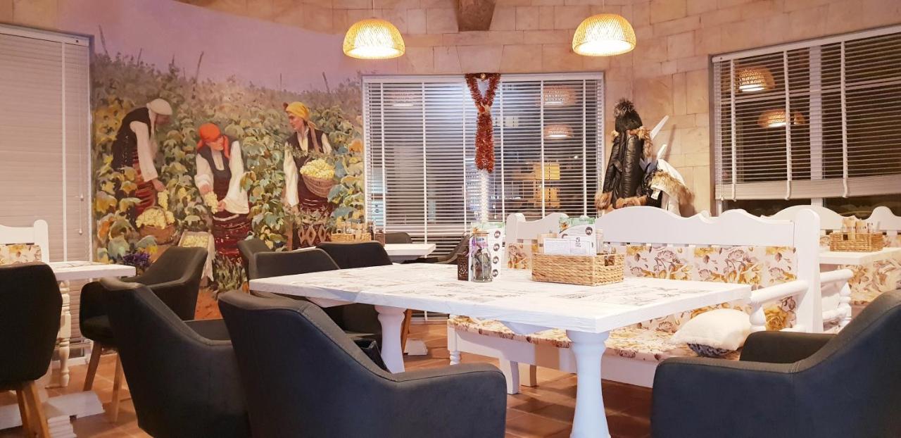 Family Aparthotel Vintegra Burgas Extérieur photo